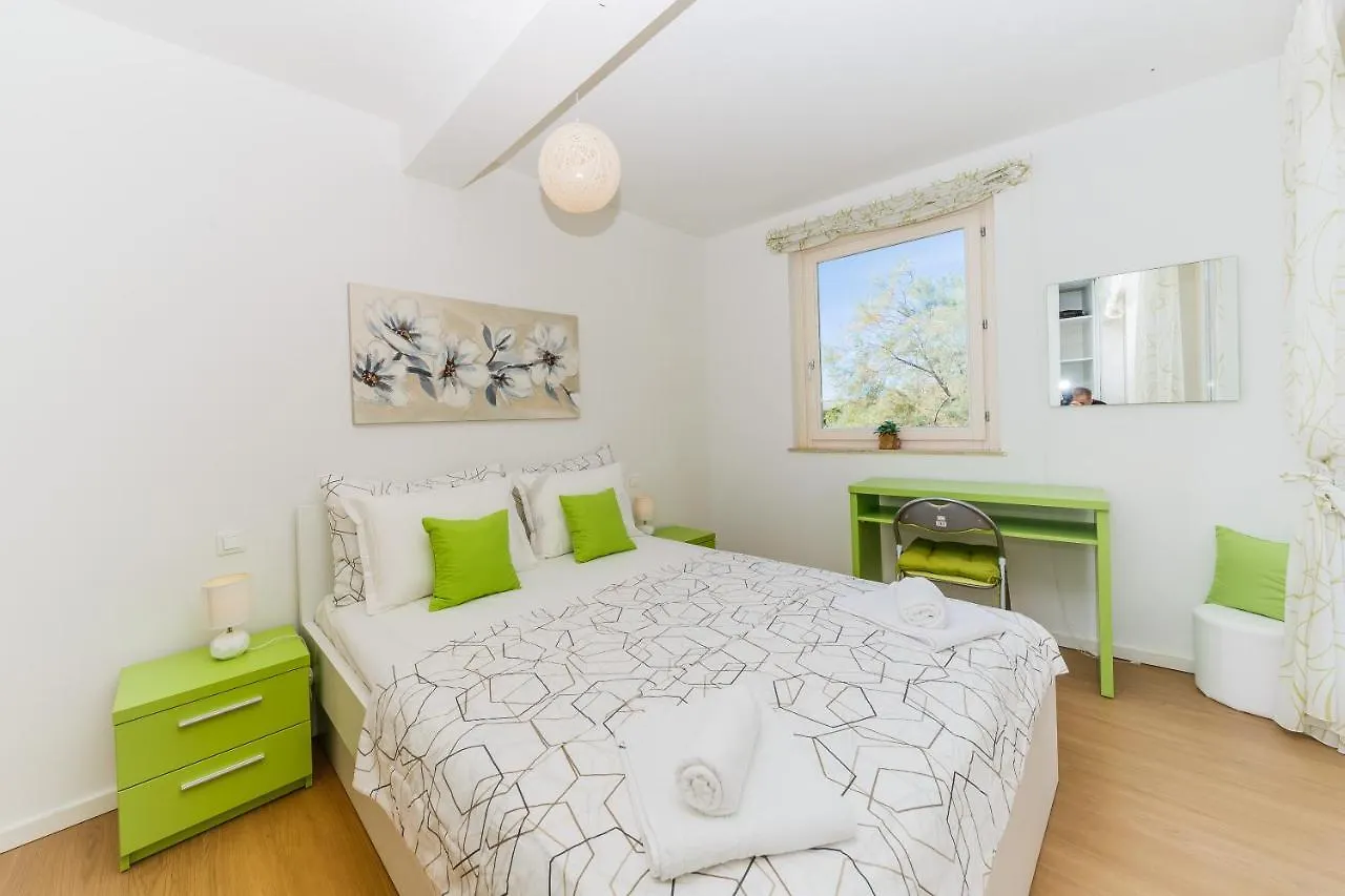 Beachfront Apartment Nehaj Kastel Kastela Croatia