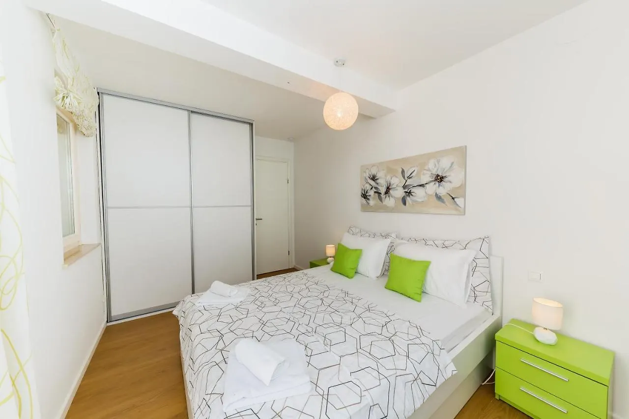 Beachfront Apartment Nehaj Kastel Kastela